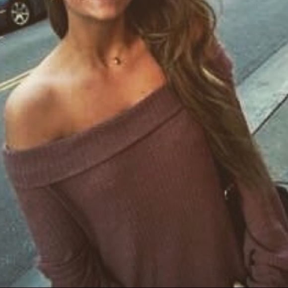 Easel off the shoulder dress - Picture 4 of 7